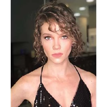 Ece Çesmioglu - Age, Bio, Birthdate, Family, Networth & More