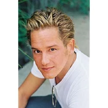 Eduardo Renta - Parents, Networth, Bio, Birthdate, Family Wiki & More