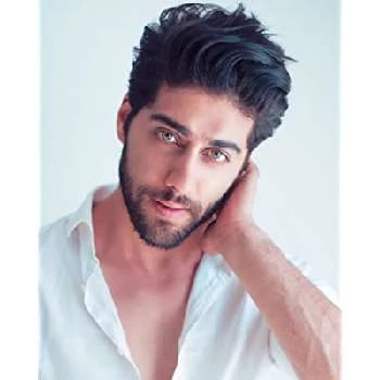 Ehan Bhat - Profession, Biography, Birthdate, Family, Wiki & More