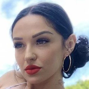 Amber Eileen - Age, Height, Birthdate, Family, Wiki & More