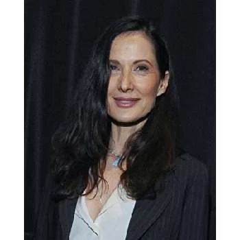 Elea Oberon - Age, Bio, Birthdate, Family, Networth & More