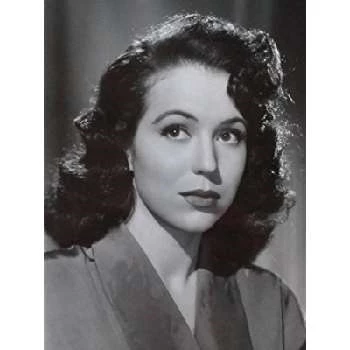 Elena Barrios - Age, Bio, Birthdate, Family, Networth & More