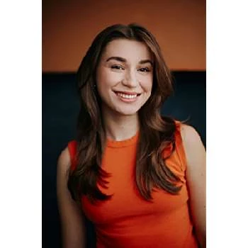 Elena Milo - Age, Bio, Birthdate, Family, Networth & More