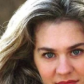 Eleni Liaska - Age, Bio, Birthdate, Family, Networth & More