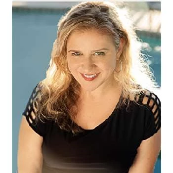 Elisa Evans - Age, Bio, Birthdate, Family, Networth & More