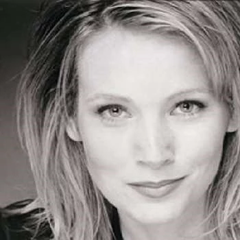 Elise Robins - Age, Bio, Birthdate, Family, Networth & More