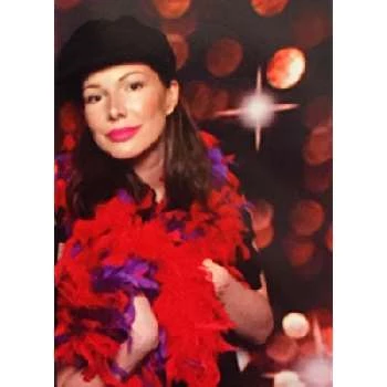 Eliza Bayne - Age, Bio, Birthdate, Family, Networth & More