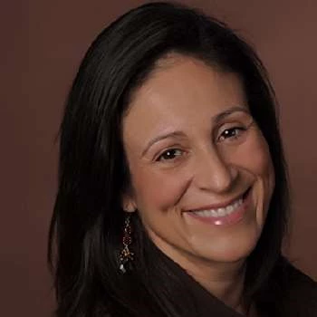 Elizabeth Avellan - Age, Bio, Career, Family, Wiki, Networth & More