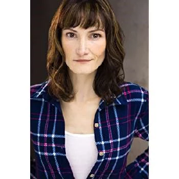 Elizabeth Houston - Age, Bio, Birthdate, Family, Networth & More