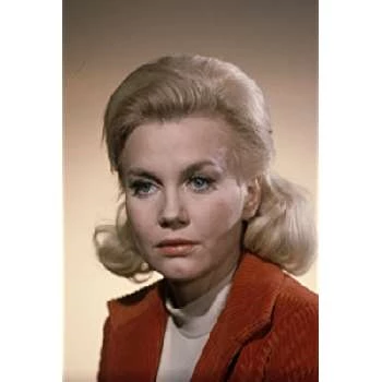 Elizabeth MacRae - Age, Bio, Birthdate, Family, Networth & More