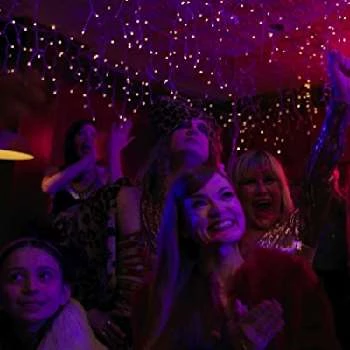 Elizabeth Mears - Age, Bio, Birthdate, Family, Networth & More