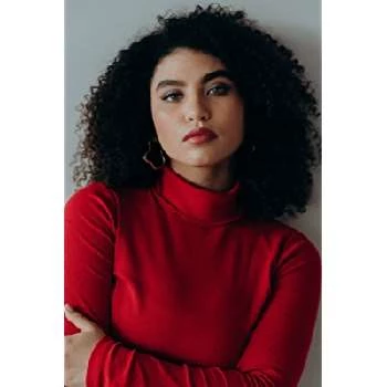 Elizabeth Singh - Age, Bio, Birthdate, Family, Networth & More