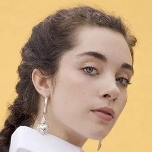 Greta Elizondo - Bio, Networth, Family, Age, Birthdate & More