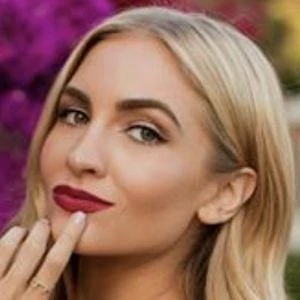 Sophie Elkus - Date Of Birth, Bio, Birthdate, Parents, Networth & More