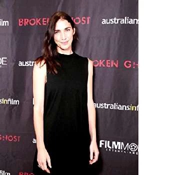 Ella Bourne - Age, Bio, Birthdate, Family, Networth & More