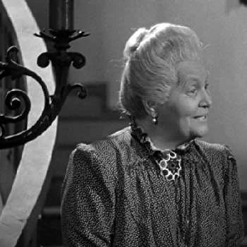 Ella Nollová - Wiki, Family, Bio, Birthdate, Networth & More