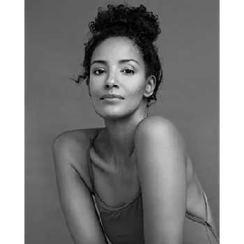 Ella Thomas - Family, Bio, Birthdate,Age, Networth , Wiki& More