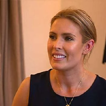 Elle Halliwell - Age, Bio, Birthdate, Family, Networth & More