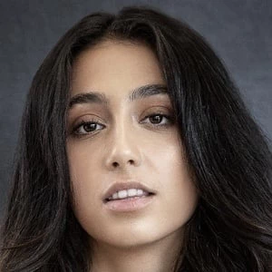 Elle Ray Biography