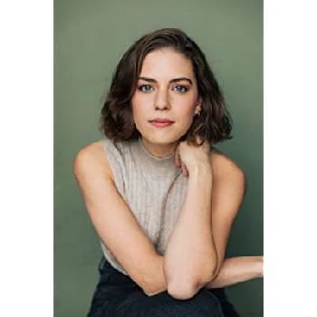 Elle Rigg - Age, Bio, Birthdate, Family, Networth & More