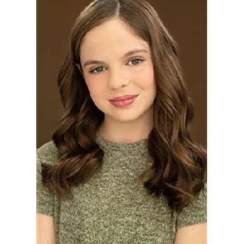 Elle Rivas - Age, Bio, Birthdate, Family, Networth & More