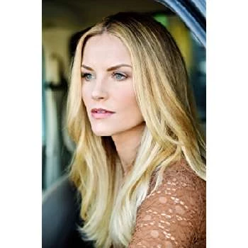 Ellen Hollman - Age, Bio, Birthdate, Family, Networth & More