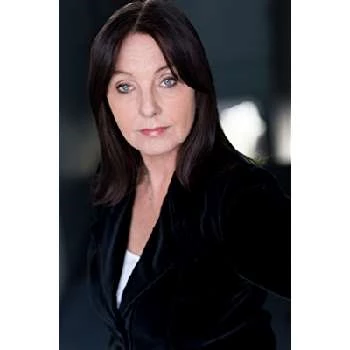 Elli Maclure - Age, Bio, Birthdate, Family, Networth & More