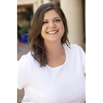 Ellie McMillan - Age, Bio, Birthdate, Family, Networth & More