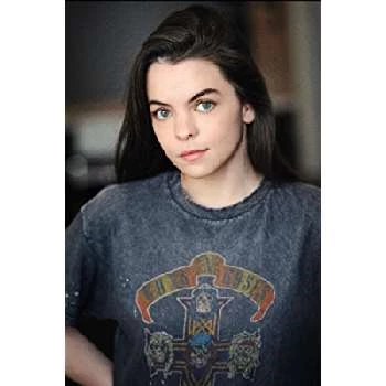 Ellie Pettit - Networth, Bio, Wiki, Family, Birthday, Networth & More