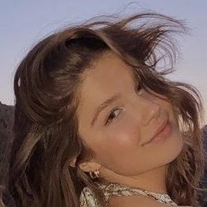 Ellie Thumann Biography