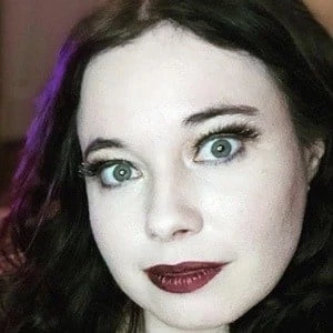 Lindsay Ellis Biography