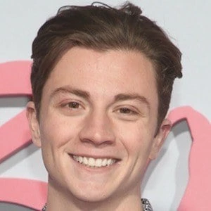 Richard Ellis - Wiki, Bio, Birthdate, Networth, Family & More