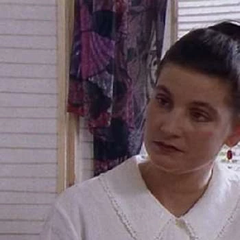 Elly Varrenti - Age, Bio, Birthdate, Family, Networth & More