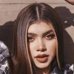 Eloísa Os - Age, Bio, Career, Family, Wiki, Networth & More