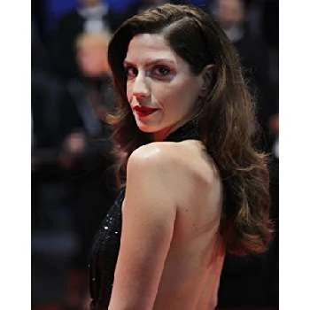 Elpida Stathatou - Age, Bio, Birthdate, Family, Networth & More