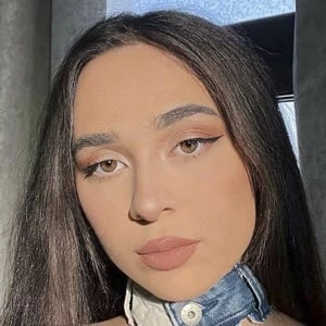 elsarca - Age, Bio, Birthdate, Family, Networth & More