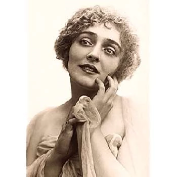 Elsie MacLeod - Age, Bio, Birthdate, Family, Networth & More