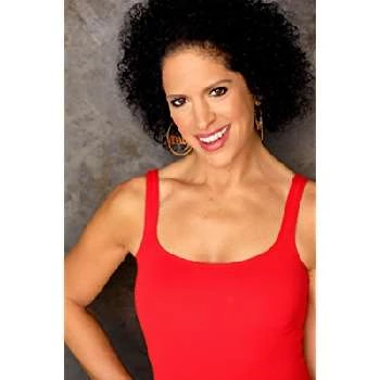 Elyssa Phillips - Age, Bio, Birthdate, Family, Networth & More