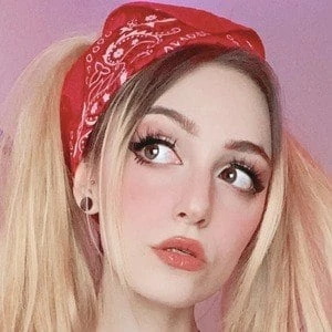 emasy - Birthday, Bio, Wiki, Family, Networth & More