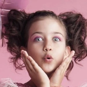 Emili TV - Biography, Birthday, Family, Wki, Networth & More