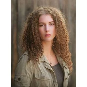 Emilie Lowe - Age, Bio, Birthdate, Family, Networth & More