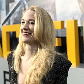 Emily Carmichael - Networth, Bio, Wiki, Family, Birthday, Networth & More