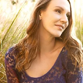 Emily Joy - Age, Bio, Birthdate, Family, Networth & More