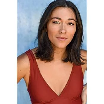 Emily Mahon - Age, Bio, Birthdate, Family, Networth & More