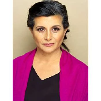 Emily Rose Debinie - Age, Bio, Birthdate, Family, Networth & More