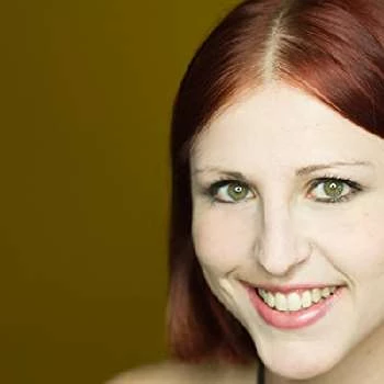 Emily Schooley - Income, Birthday, Family, Bio, Networth & More