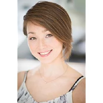 Emily Shelton - Age, Bio, Birthdate, Family, Networth & More