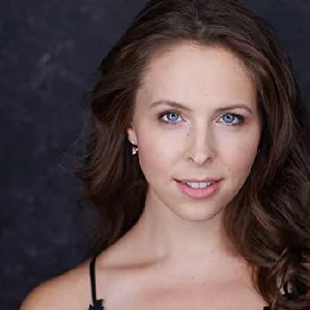 Emily Zinski - Age, Bio, Birthdate, Family, Networth & More