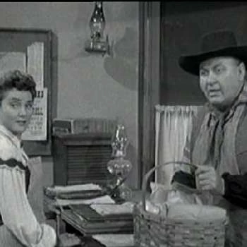 Emlen Davies - Age, Bio, Birthdate, Family, Networth & More