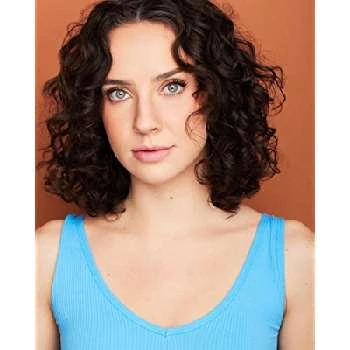 Emma Brennecke - Age, Bio, Birthdate, Family, Networth & More